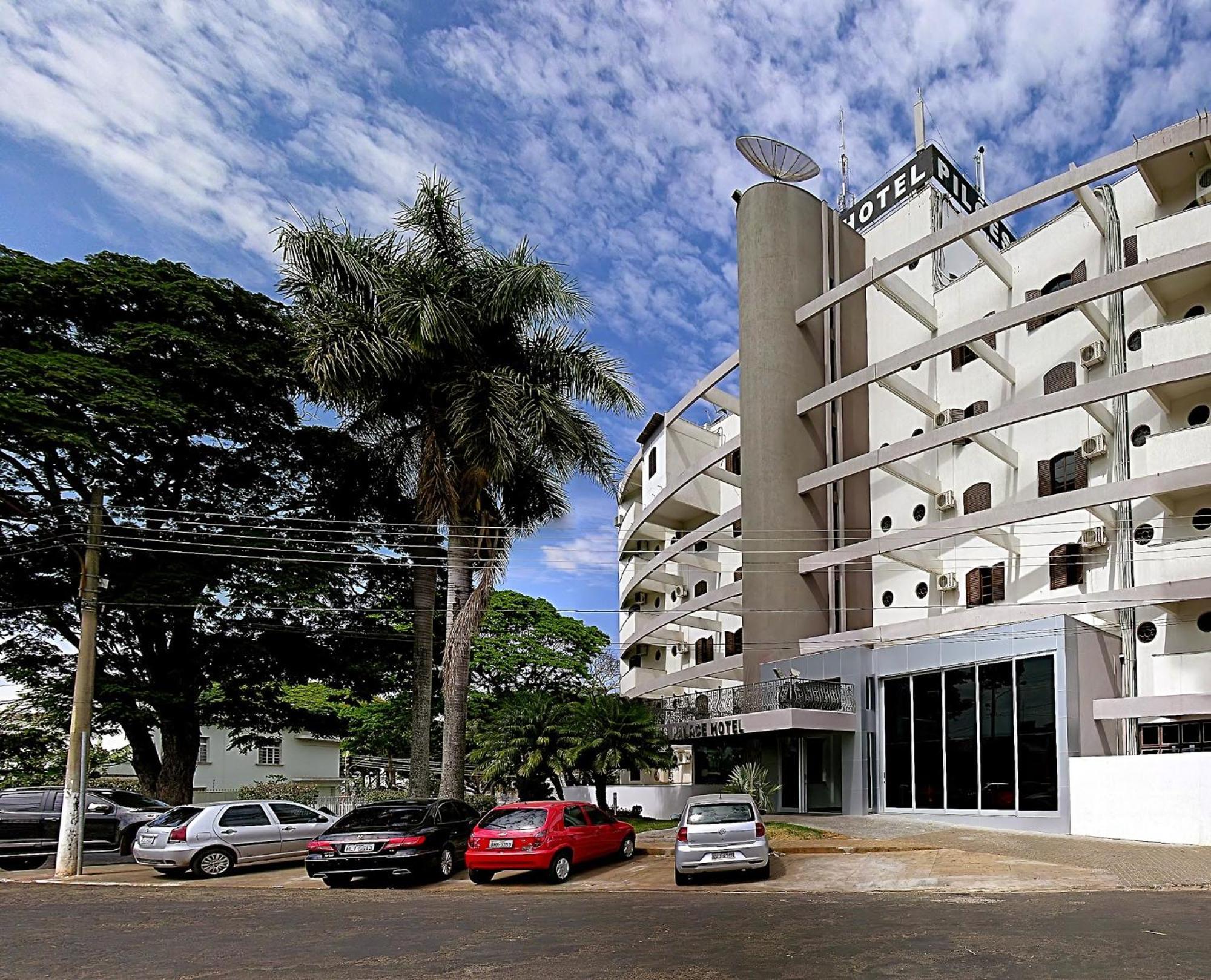 Piloes Palace